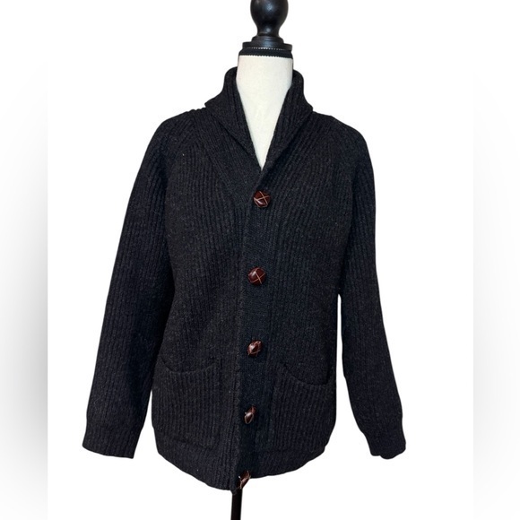 Peregrine Pure New Wool Cardigan in Charcoal - Picture 1 of 9